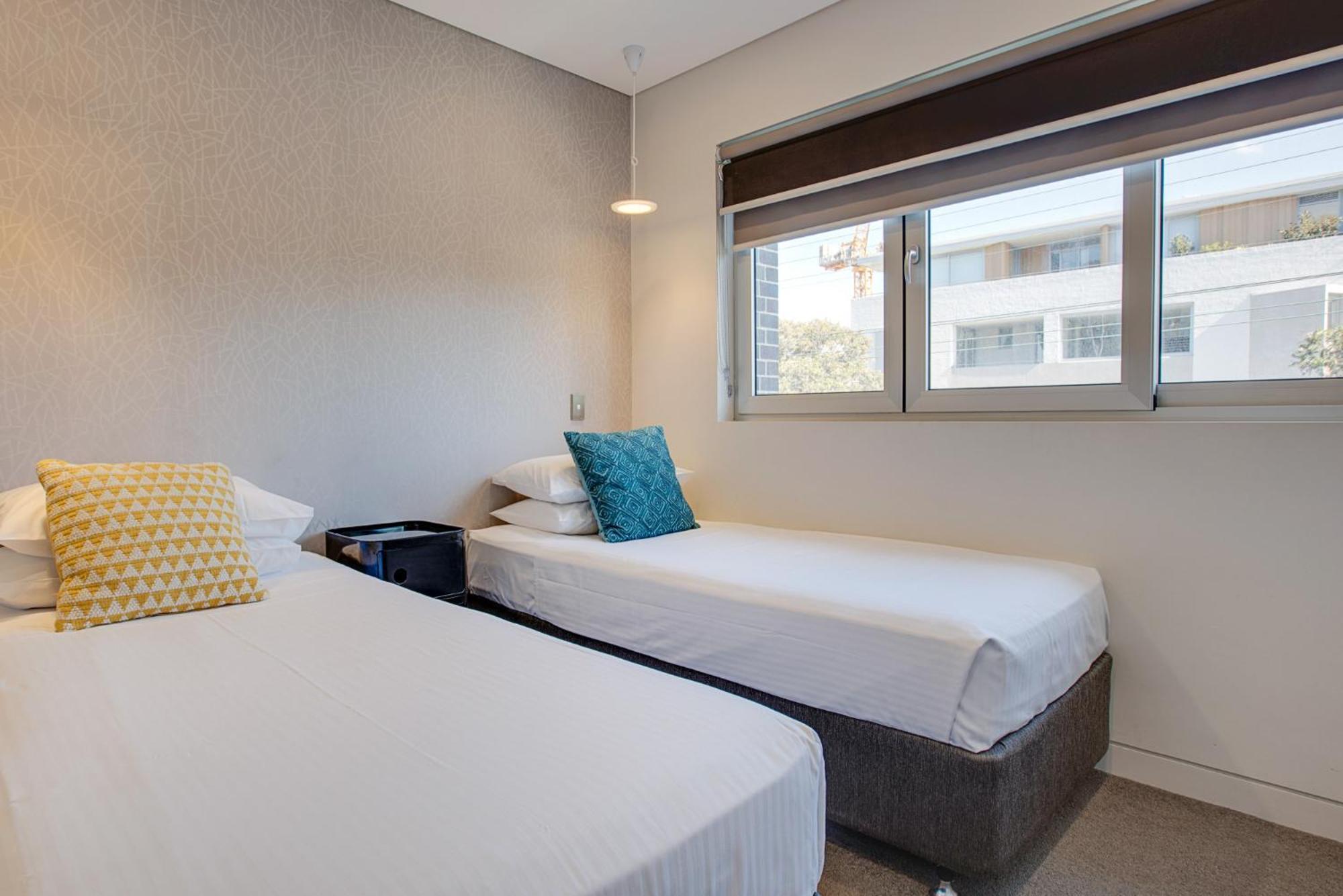 Spacious 2-bed Close To *