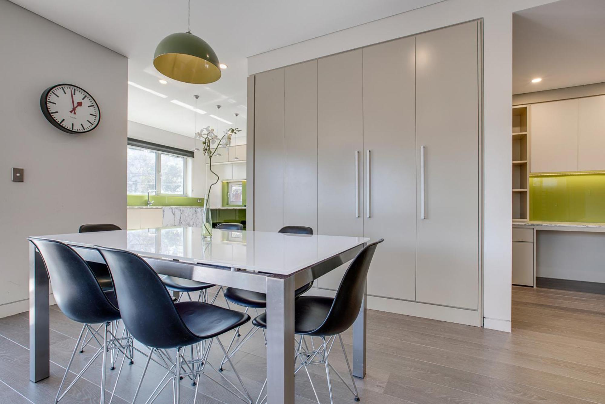 Spacious 2-bed Close To *